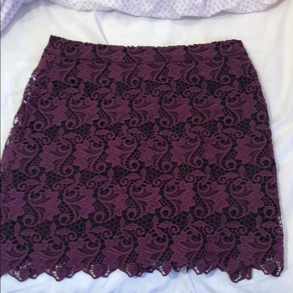 Alice and Olivia lace skirt